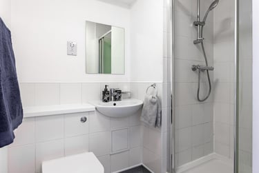 1 bed studio, Herne Hill, Earls Court, London, SE249QH - Image 5